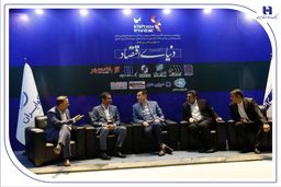 
بانکداری خرد را به لندتک ها و اپلیکیشن‌های بانکی واگذار می کنیم