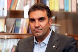 روایت نماینده مجلس از تلاش تندروها برای ادامه قطع اینترنت: در جلسه با وزیر ارتباطات می‌گفتند مردم به قطعی اینترنت عادت کرده‌اند