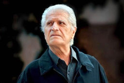 تشییع احمد پژمان مقابل تالار وحدت