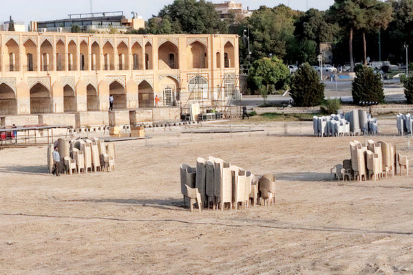 مشت آخر به زاینده‌رود/درباره عکسی از برگزاری کنسرت در رودخانه خشکیده