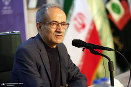 نمی‌توان به سیاق صد و اندی سال گذشته مدیریت کرد