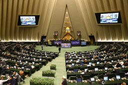 مخالفت مجلس با خروج از NPT/ تندروها مهار می‌شوند؟
