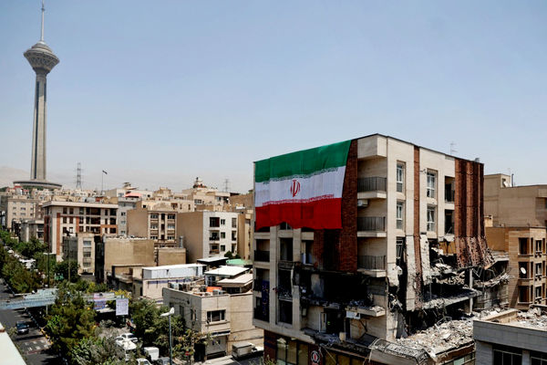 سیاست ورزی در شرایط پس از جنگ/بررسی راهکار هایی که احزاب ارائه کردند