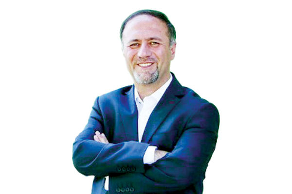 احزاب باید بر حمایت تمام‌قد از منافع ملی تاکید کنند 