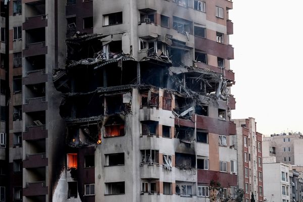 بدون دود و آتش و خون/تأملی در مخاصمه مسلحانه ایران و اسرائیل