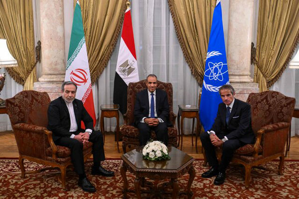 غرب قواعد دیپلماسی را رعایت نمی‌کند