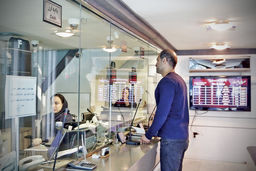 ارزهای گم‌شده/منابع صادراتی با خالی‌فروشی 15 نفر از صادرکنندگان بزرگ قفل شد