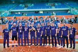 قهرمانی با احترام به وطن/ادامه مسیر قهرمانی والیبال جوانان ایران در گفت‏وگو با سرمربی و ستاره این تیم