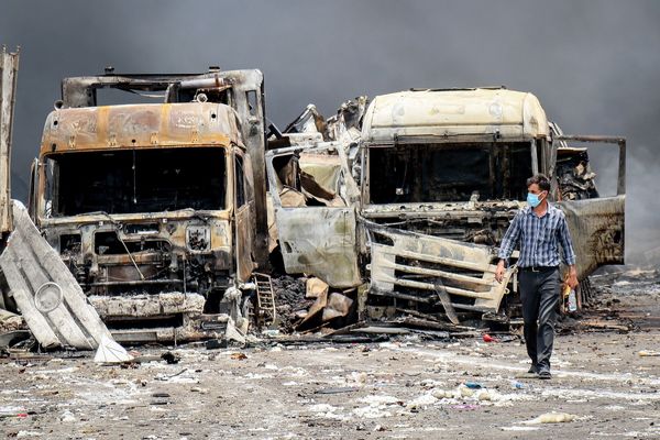 گمشده در آتش/ گزارش میدانی «هم‏‌میهن» از بندرعباس، یک روز پس از انفجار اسکله شهید رجایی