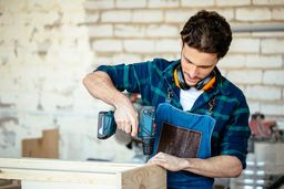 خرید لباس کار با استانداردهای ایمنی و کیفیت بالا از پاکان صنعت