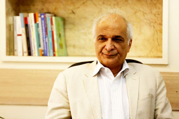 مسعود سپهر استاد علوم سیاسی دانشگاه شیراز: هسته سخت باید پوست‏‌اندازی کند