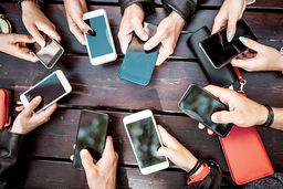 رشد اینفلوئنسرها زیر سایه فیلترینگ/ایران دومین کشور با بیشترین تعداد بلاگر در جهان