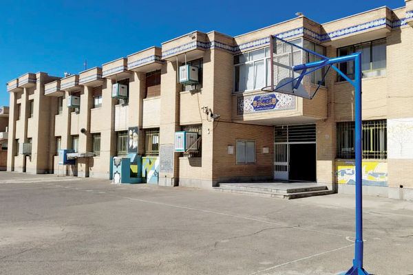 مدرسه من کجاست؟گزارشی درباره کمبود فضای آموزشی که موجب تمایل دانش‌‏آموزان به ترک‌تحصیل شده است