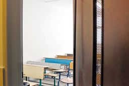 ترک مدرسه به‌دنبال یک لقمه نان/روایت دانش‌‏‏آموزان، فعالان اجتماعی و مدیران مدرسه از دلایل ترک تحصیل در خوزستان