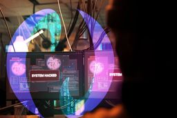 از جنگ تا هک/ در روزهایی که صدای پدافند و موشک خواب را از شهر ربوده بود، تیمی کوچک در برج فناوری شریف در تلاش برای دفاع از دارایی میلیون‌ها کاربر بود