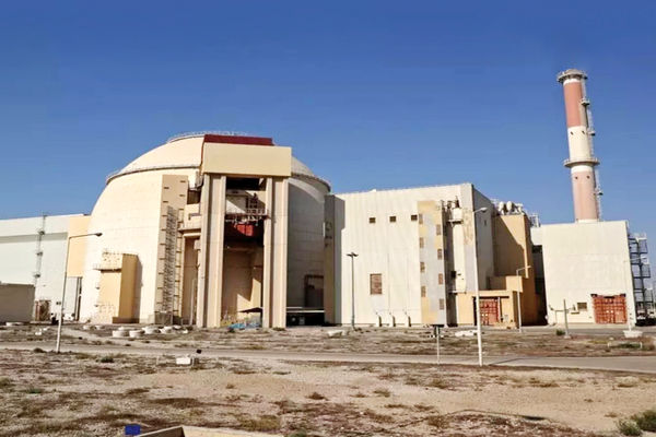 اتم برای صلح/تلاش ایران برای دست‏یابی به دانش هسته ‏ای از مشارکت آمریکا و قرارداد با زیمنس آلمان تا مشارکت روسیه