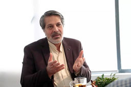 عمادالدین باقی: برای حفظ تمامیت ارضی هیچ راهی جز انسجام ملی نداریم