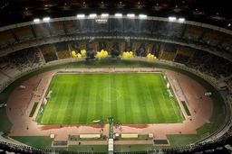 فرونشست‌ زمین به فرودگاه اصفهان و  ورزشگاه نقش جهان رسید