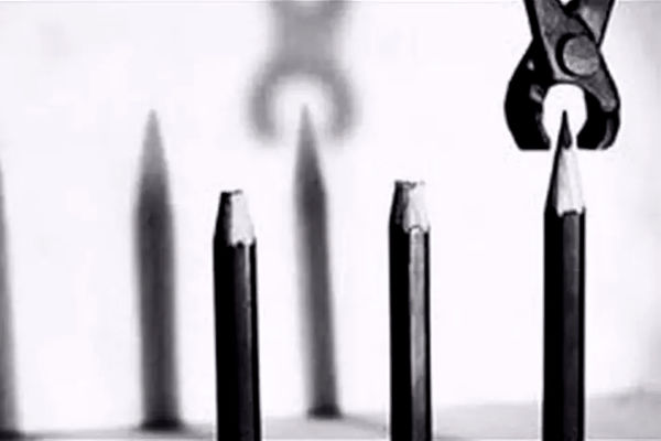 همه باید از آزادی بیان دفاع کنیم نه فقط حکومت/درباره واکنش‌ها به کاریکاتور اخیر هادی حیدری