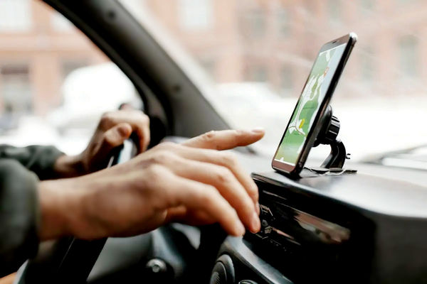 الهه قانون تاکسی‌‏ها را تغییر داد/ مسئولان از تدوین دستورالعمل‌‏های جدید استخدام رانندگان تاکسی‌‏های عبوری و اینترنتی خبر می‌‏دهند