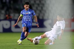 کاپیتان استقلال محروم شد