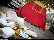 رئیس کمیته اجتماعی شورای شهر تهران خبر داد:اسکان همراهان بیماران میان زباله‏‌های بیمارستانی