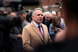 واشنگتن‌پست: ویتکاف ممکن است در صورت دعوت، به تهران سفر کند
