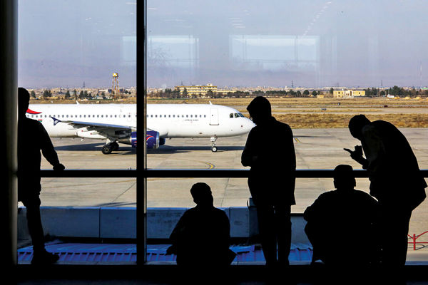 پول مسافران بلوکه شد/سرگردانی خریداران بلیط هواپیما بین وعده استرداد و پرداخت نشدن هزینه‏‌ها