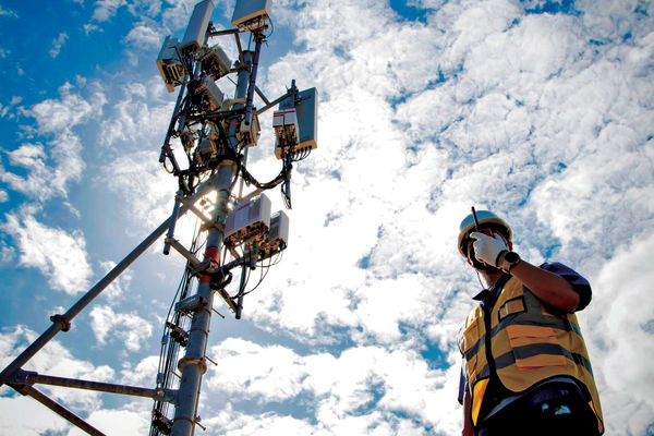 مهاجرت به وزارت ارتباطات رسید/حقوق پایین متخصصان و مهندسان وزارت ارتباطات باعث ترک کار گسترده نیروی انسانی شده است