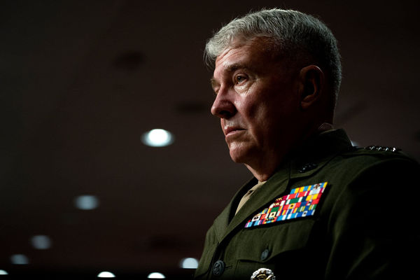 تمرکز باید بر موضوع هسته‌‏ای باشد / گفت‏‌وگوهای ایران و آمریکا از نظرگاه فرانک مکنزی فرمانده سابق سنتکام