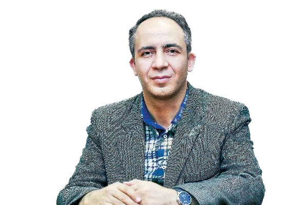 وحید شقاقی شهری اقتصاددان: کشور به اصلاحات ساختاری و نهادی نیاز دارد