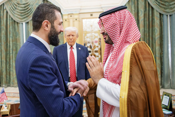 لغو تحریم به شرط همکاری/بررسی فراز و نشیب‏‌های منفعت سوریه جولانی از لغو تحریم‏‌های آمریکا