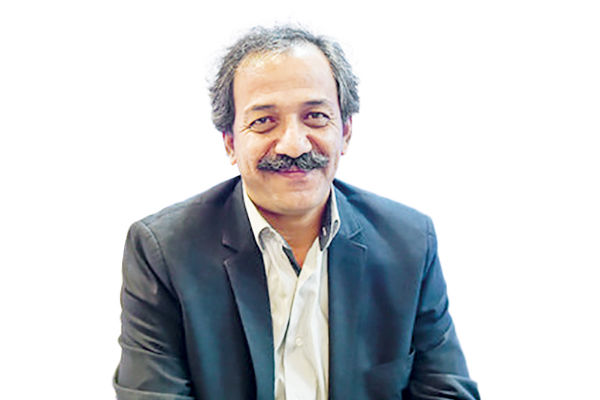 هوشنگ پوربابایی وکیل دادگستری:افکار عمومی از توضیح دولت قانع نشد