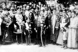 مشروطیت و تاریخ حال و آیندۀ ما/علل و دلایل شکست مشروطه همچنان گریبان ما را گرفته‌‏اند 