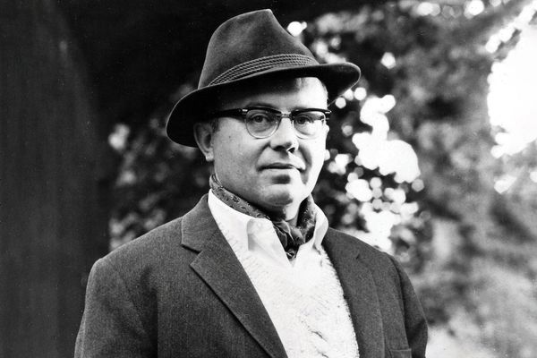 محـافظه‌‏کـار مخالف نومحافظه‏‌کاری/ افکار راسل کرک بازتابی از محافظه‌‏کاری سنتی در آمریکای 70 سال اخیر است 