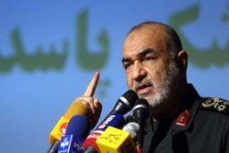 سلامی: نبرد با آمریکا تمام نمی‌شود چراکه ریشه در باور‌های ما دارد