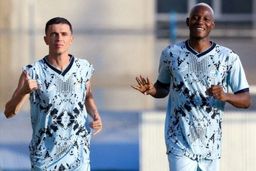 استقلال با حضور آسانی و جنپو به مصاف ذوب‌آهن می‌رود