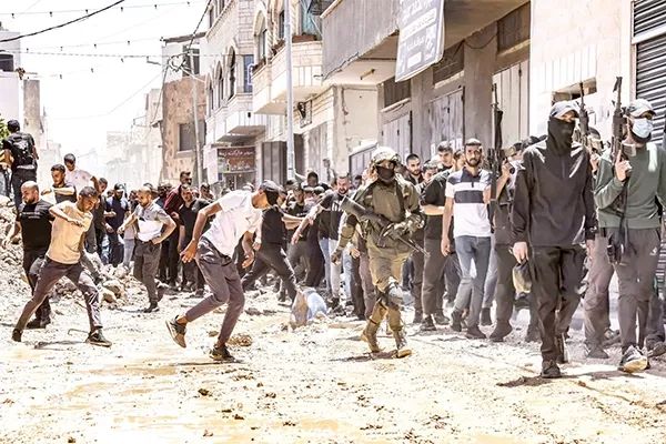 دولـت خـودگـردان خـودش را منحـل کنـد