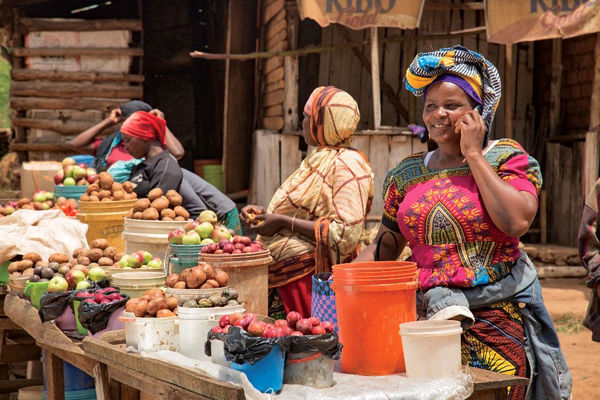 شکستن سقف شیشه‌ای/تحلیلگران می‏‌گویند که 136 سال زمان برای پُرکردن  شکاف جنسیتی دیجیتال لازم است