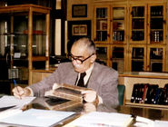 سده ایران‌شناس/به مناسبت یکصدمین سال تولدایرج افشار