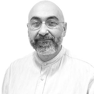 نیوشا طبیبی‌‏گیلانی