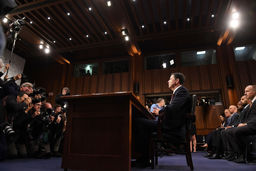 فصل انتقام‌جویی/کمپین رئیس‏‌جمهور آمریکا برای محاکمه جیمز کومی رئیس پیشین اف‏‌بی‌‏آی ممکن است به تحقیر وزارت دادگستری منجر شود