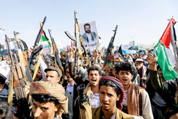 کارزار در جبهه رسانه/هم‌زمان با بمباران یمن، تبلیغات در مورد پایان حمایت ایران از محور مقاومت آغاز شده است