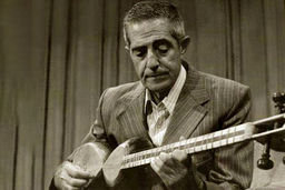 بزرگ بود و مهربان