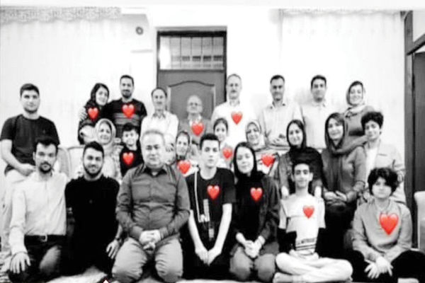 به آهی گنبد خضرا بسوزان/ درباره یک عکس خانوادگی