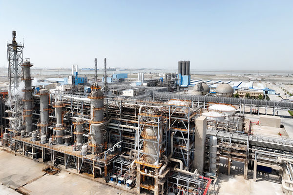 راهی که غول تولیدکننده  PVC  ایران به سمت «بورسی شدن» پیمود/«اروند» عضو نامدار هلدینگ خلیج فارس چگونه در صف مدعیان بازار پر رقابت پتروشیمی ایستاد؟ 