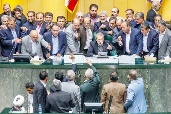 از آتش تا میز مذاکره/ارزیابی عملکرد مجالس نهم تا دوازدهم درباره مذاکرات هسته‎ ای ایران از برجام تا گفت‌وگوهای عراقچی- ویتکاف