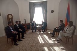 ایران و ارمنستان چند سند همکاری امضا می‌کنند