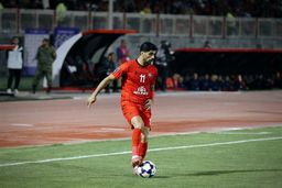 تیر دروازه ناجی الوحده شد؛ تراکتور از برد در تبریز بازماند