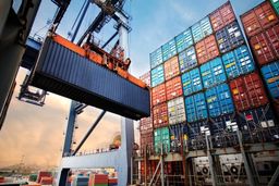 اتحادیه اروپا جای چین را برای آمریکا گرفت